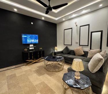 E-11 Sector House | Capital Family Lodges Guest House