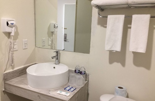 Monclova Hotel | Capital Hotel