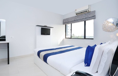 Kochi Hotel | Capital O 10611 Hotel Malabar Illam