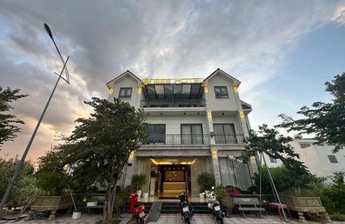 Cam Lam Hotel | Capital O 1194 Bee Hotel