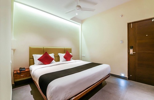 Vijayawada Hotel | Capital O 22922 Hotel Siddartha Grand