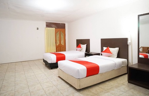 Balikpapan Hotel | Capital O 2885 Hemra Hotel