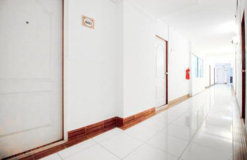 Chom Phon Hotel | Capital O 411 Grandview Condo 15