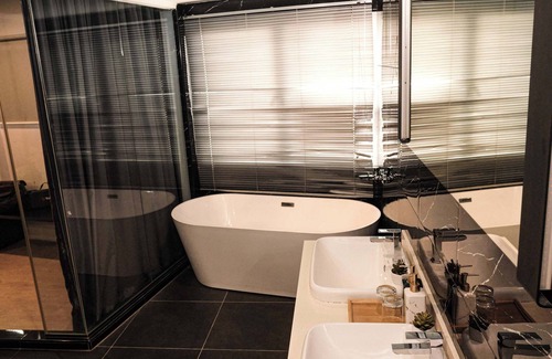 Downtown George Town Hotel | Capital O 91202 Wow Hotel