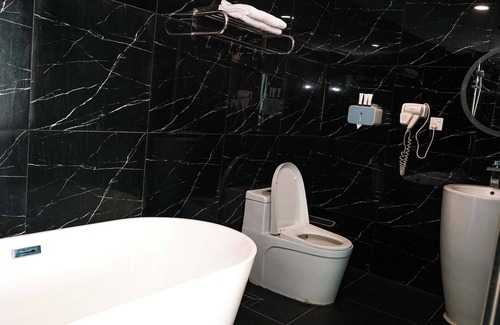 Downtown George Town Hotel | Capital O 91202 Wow Hotel
