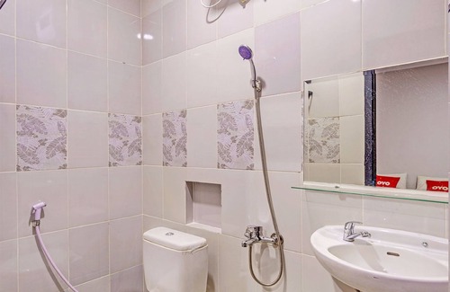 Sidoarjo Hotel | Capital O 93068 D Twinz House Syariah