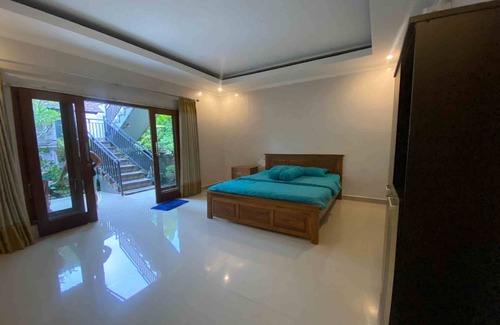 Melayang Hotel | Capital O 93881 Jero House