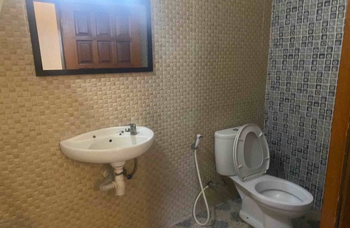 Melayang Hotel | Capital O 93881 Jero House