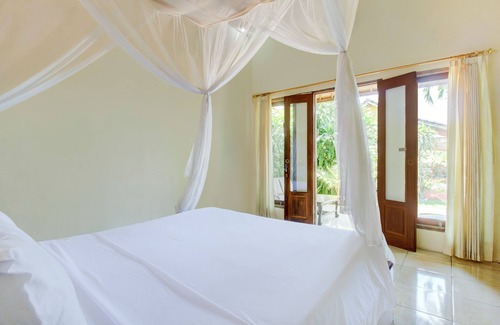 Pemuteran Hotel | Capital O 94226 Kubu Mesari
