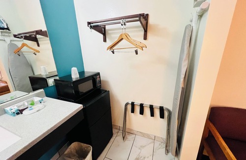 Rantoul Hotel | Capital O First Heritage Inn Rantoul IL I 57