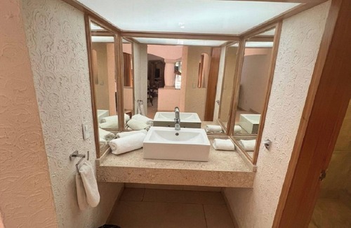 Celaya Hotel | Capital O Gran Hotel Campestre