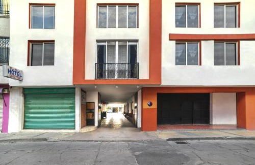 Celaya Hotel | Capital O Hotel Casa Blanca