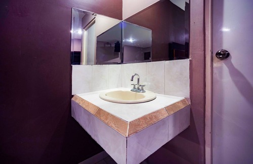 Monterrey Centro Hotel | Capital O Hotel Diro, Monterrey
