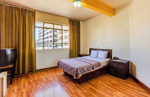 Downtown Guadalajara Hotel | Capital O Nueva Galicia, Guadalajara centro (downtown)