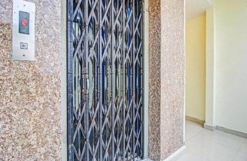 Vanasthalipuram Hotel | Capital O Ragas Inn