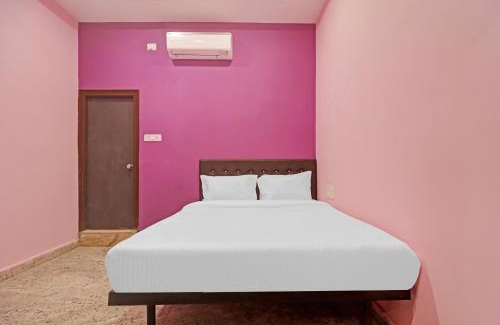 Hyderabad Hotel | Capital O Sai Balaji Near Golconda Fort