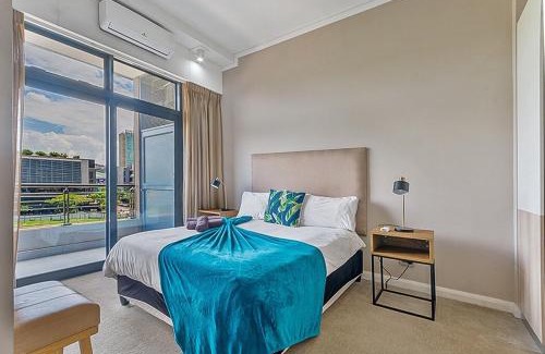 Menlyn Apartment | Capital Residence Apartment in Menlyn Maine