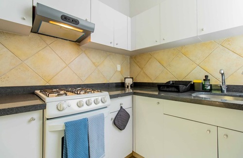 Los Morales Apartment | Capitalia | Modern 1BR Escape
