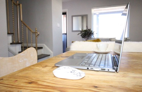 Northeast House | Capitol Hill Adjacent Home: Free Street Parking, Near Monuments, and More!