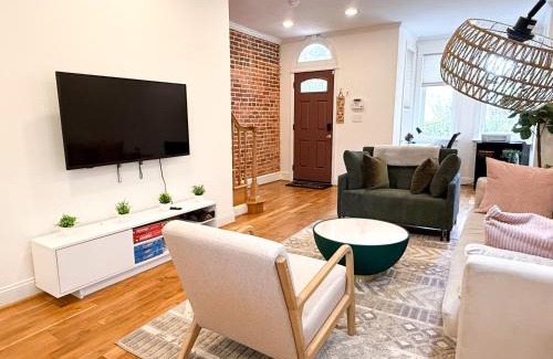 Northeast Bed & Breakfast | Capitol Hill Retreat