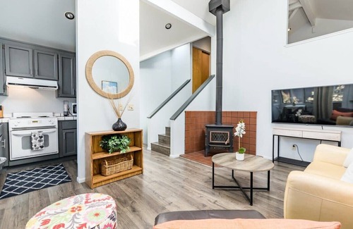 Capitola House | Capitola Hideaway - Cozy two-story Condo