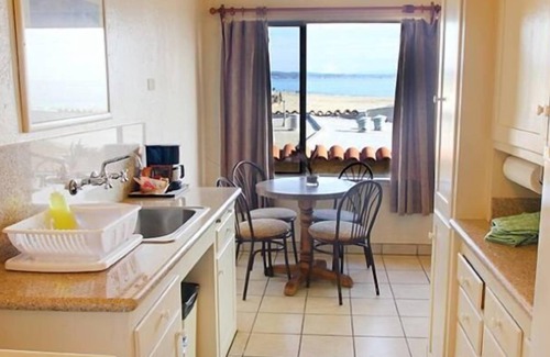 Capitola Hotel | Capitola Venetian Hotel