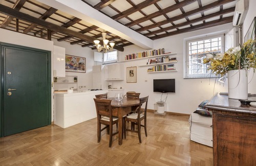 Rione VI Parione Apartment | Cappellari