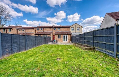 Loughborough House | CAPRI 13 SA - Contemporary 2 bedroom house in Loughborough with free parking, Close to Loughborough University & M1 Motorway
