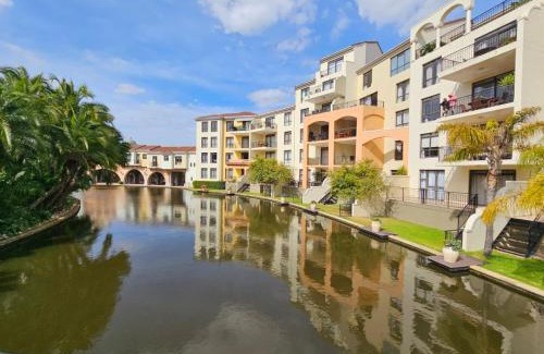 Century City Apartment | Capri 504, Island Club, Century City