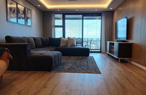 Century City Apartment | Capri 504, Island Club, Century City