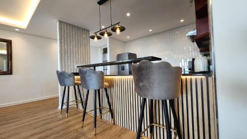 Century City Apartment | Capri 504, Island Club, Century City