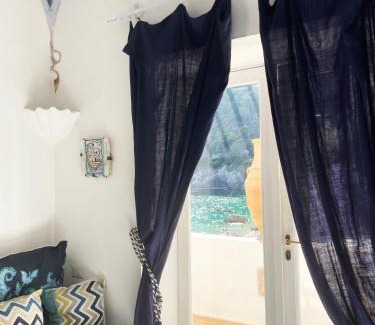 Marina Piccola House | Capri Suite on the beach
