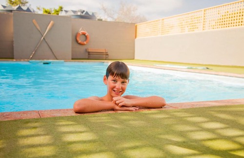 Brown Range Other | Capricorn Holiday Park