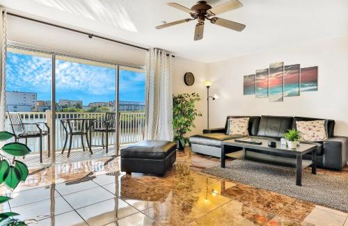 Indian Shores Apartment | Captain Coves #102