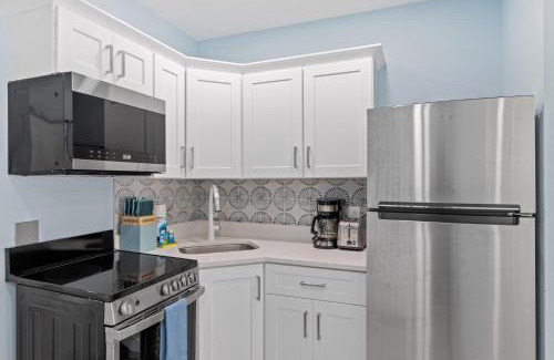 Sanibel House | Captain Ed's - Charming Studio at PalmView of Sanibel with Bikes