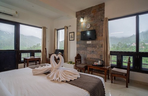 Kumarhatti Hotel | Captain Resort