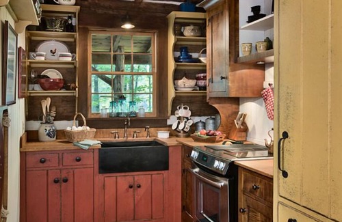 Buechel Cabin | Captain's Cabin Bed & Breakfast: Bourbon Trail, History & Romance