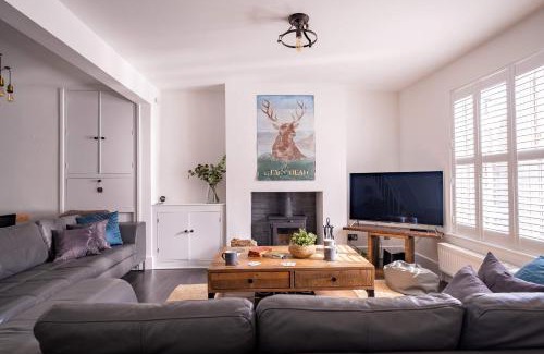 New Forest District House | Captain's Keep