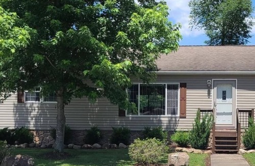 Dickerson Run House | Captain's Quarters - A little slice of heaven at the Hideaway Haven Vacation Rental.