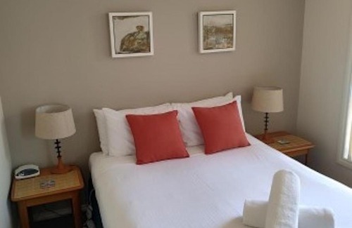 Bermagui House | Captain's Quarters Bermagui