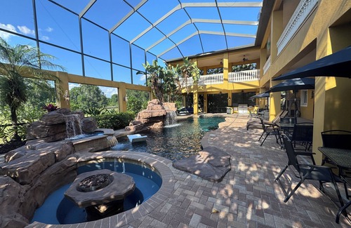 Lakeland House | Captains Quarters at Opal Oaks Micro Resort