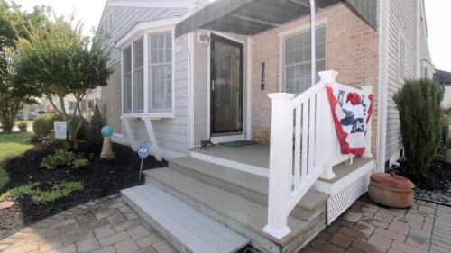 Village Green House | Captains Quarters