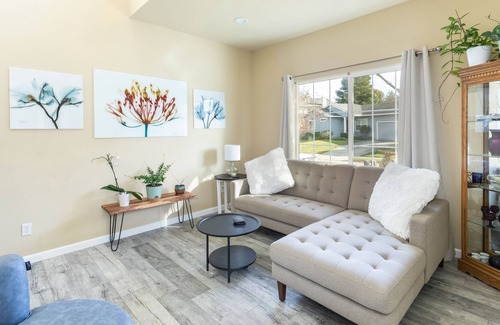 Cotati House | Captivate Wine Country Perfect For Family Gathering