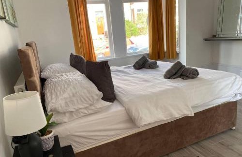 Newport Apartment | Captivating 2-Bed Apartment in Newport
