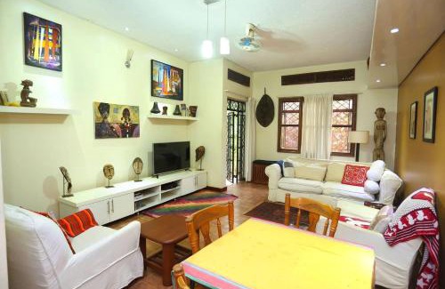 Kampala House | Captivating 2-Bed Cottage in Kampala