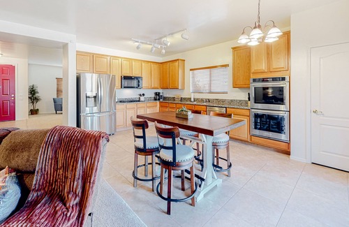 Black Horse House | Captivating desert home with private pool, game room, grill, backyard & W/D