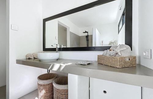 Calodyne Apartment | Caracol beachfront studio