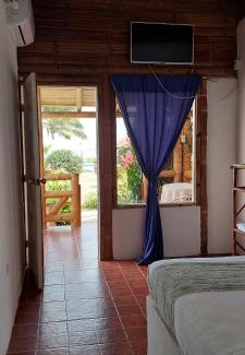 Tonsupa House | Caramba Hospedaje