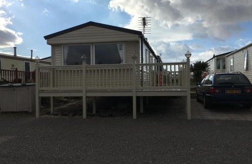 Porthcawl Resort | Caravan by the sea Trecco Bay