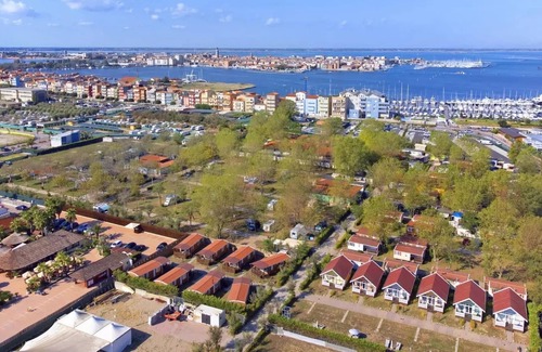 Chioggia RV Rental | Caravan "Camping Grande Italia Prestige 3" with Sea View